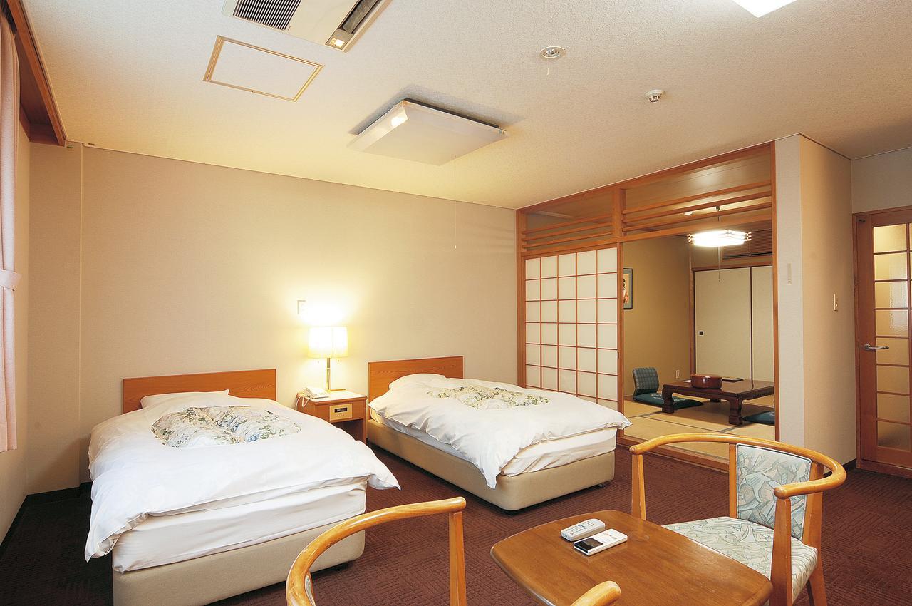 わたらせ温泉 ホテルやまゆり 本宮町 エクステリア 写真